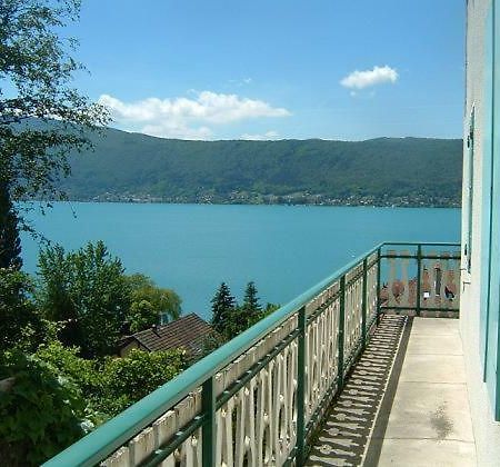 Villa Le Lac Cottage Au Bord Du Lac D'Annecy - Chambre Chez L'Habitant - Les Terrasses Du Lac Veyrier-du-Lac Exterior foto
